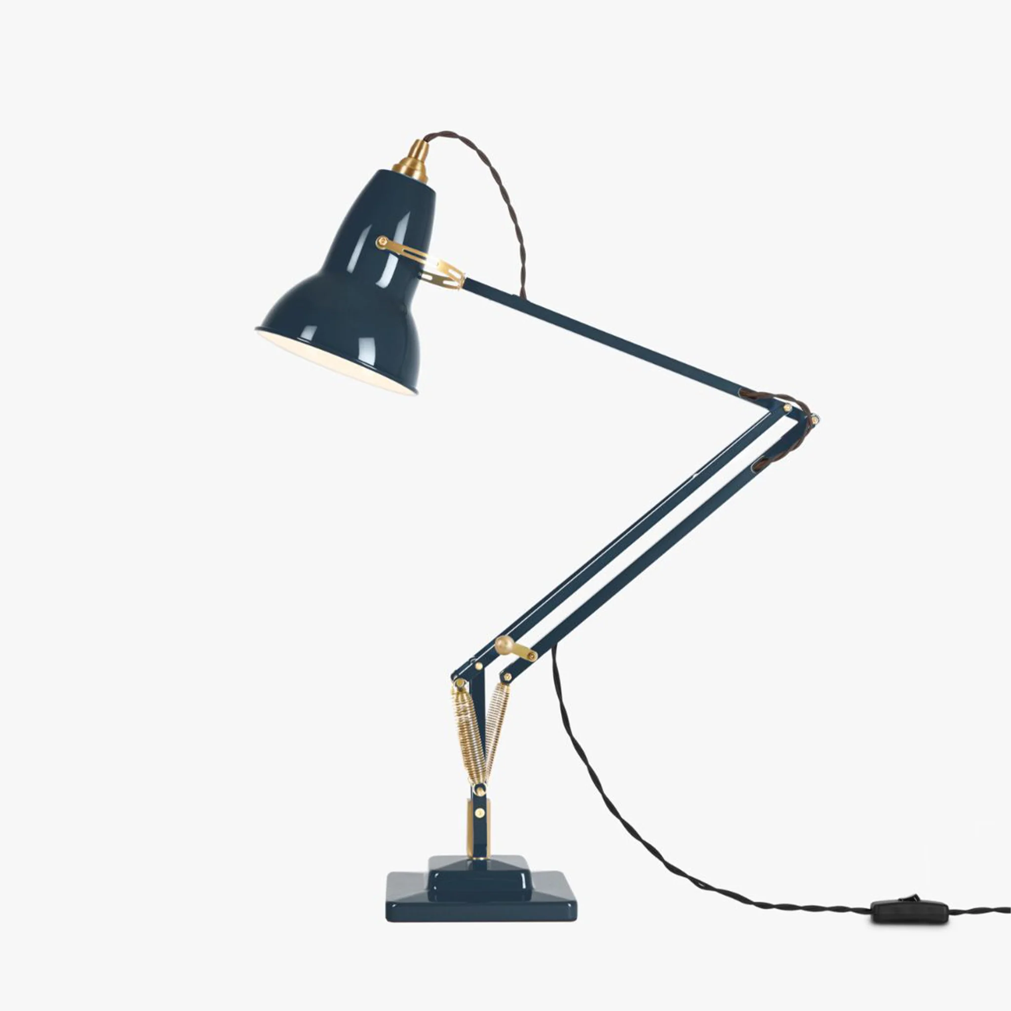 Original 1227™ Brass Desk Lamp - Image 4
