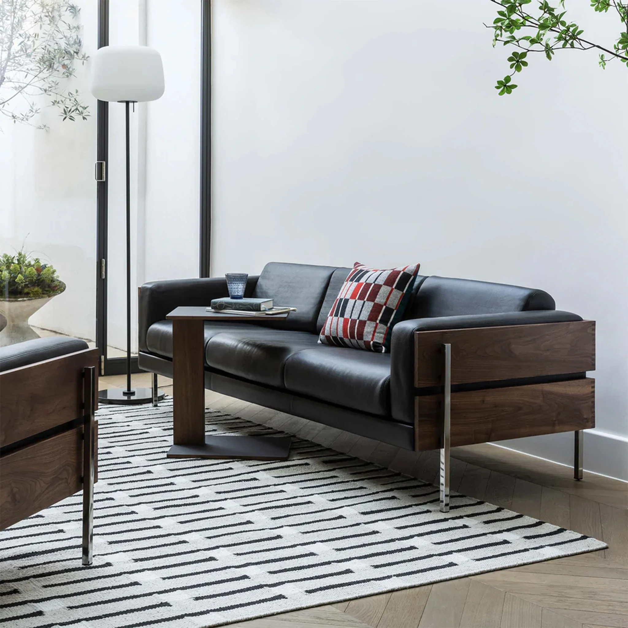 Overhang Side Table by Terence Woodgate for Case - Image 4