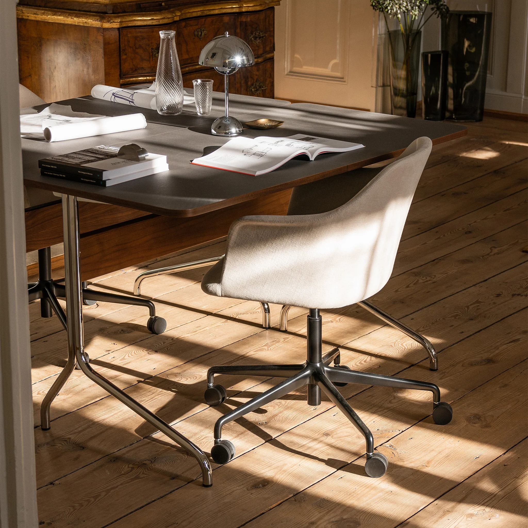 Pavilion Desk AV16 by Anderssen & Voll for &Tradition - Image 4