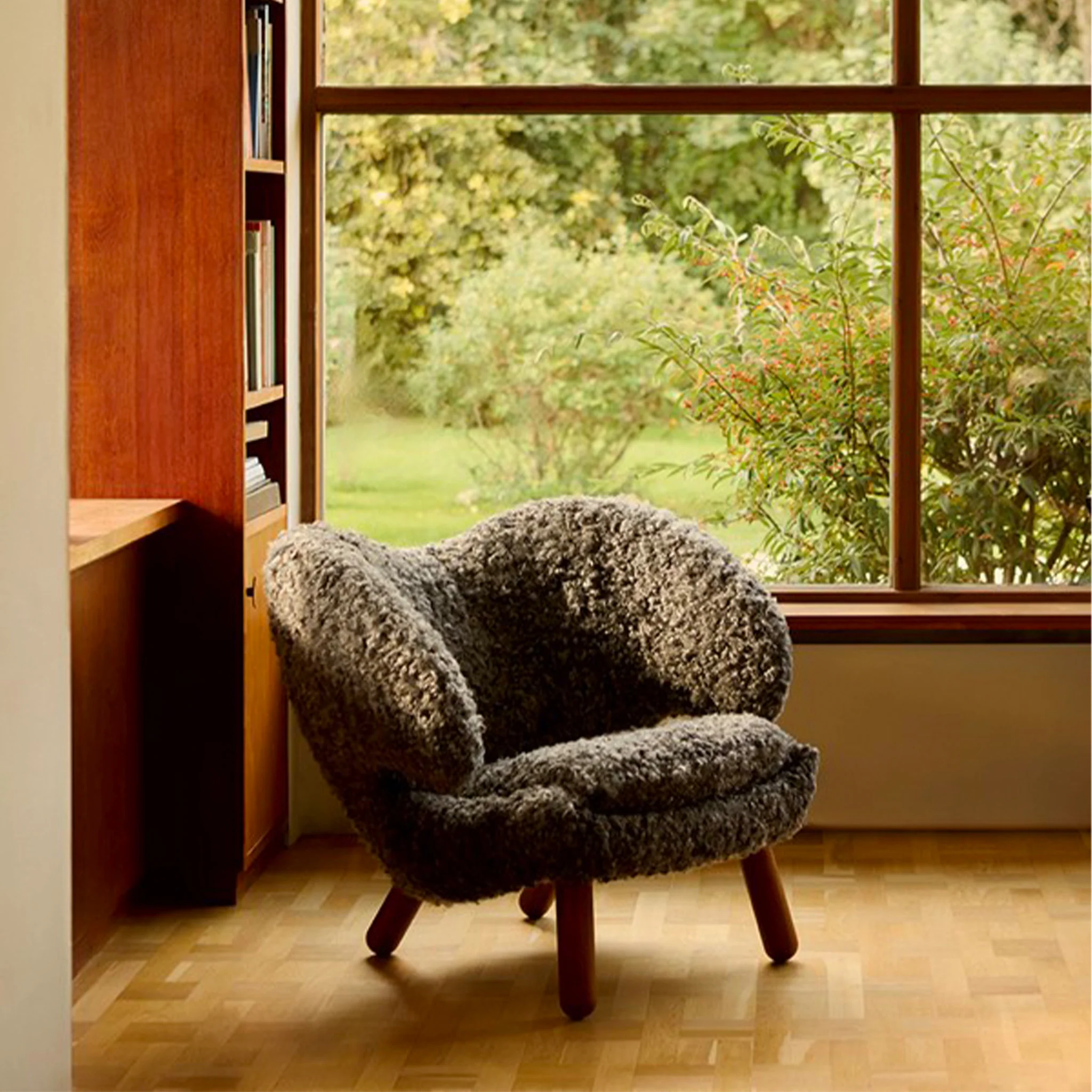 Pelican Chair by Finn Juhl - Image 10