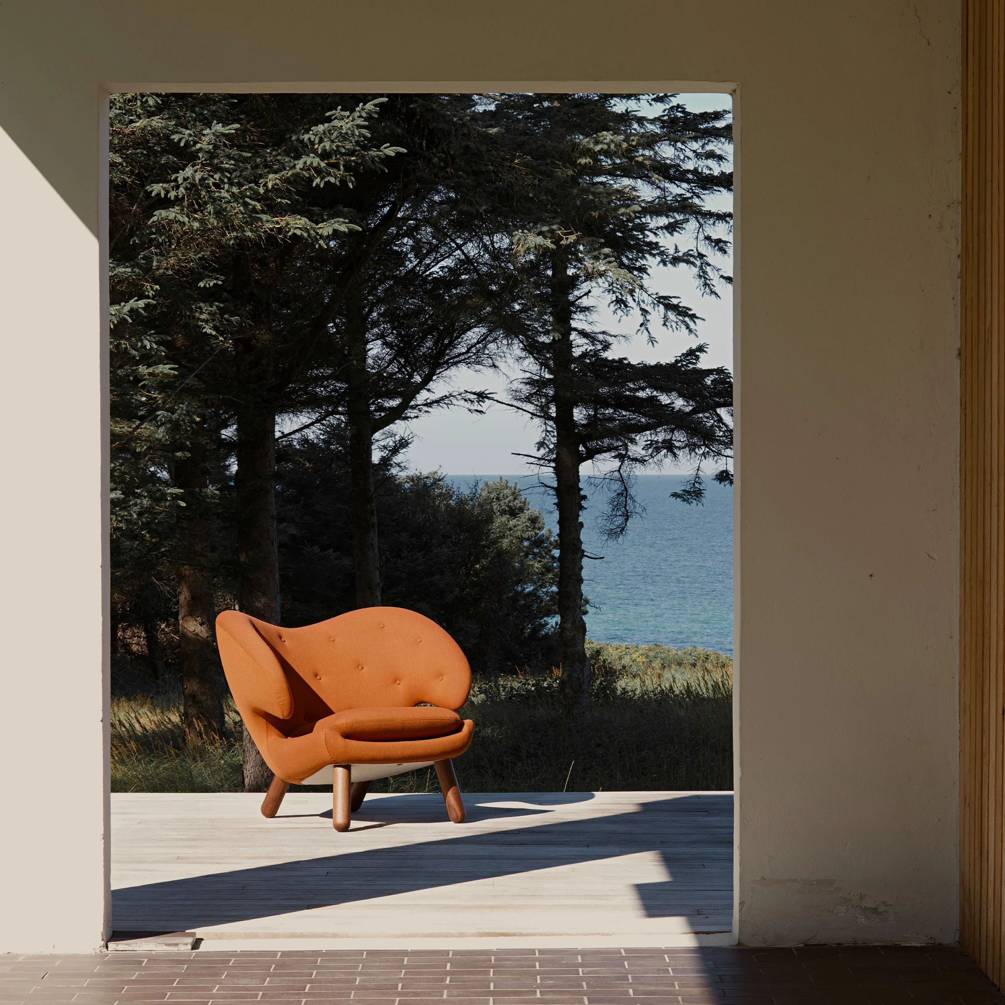 Pelican Chair by Finn Juhl - Image 9