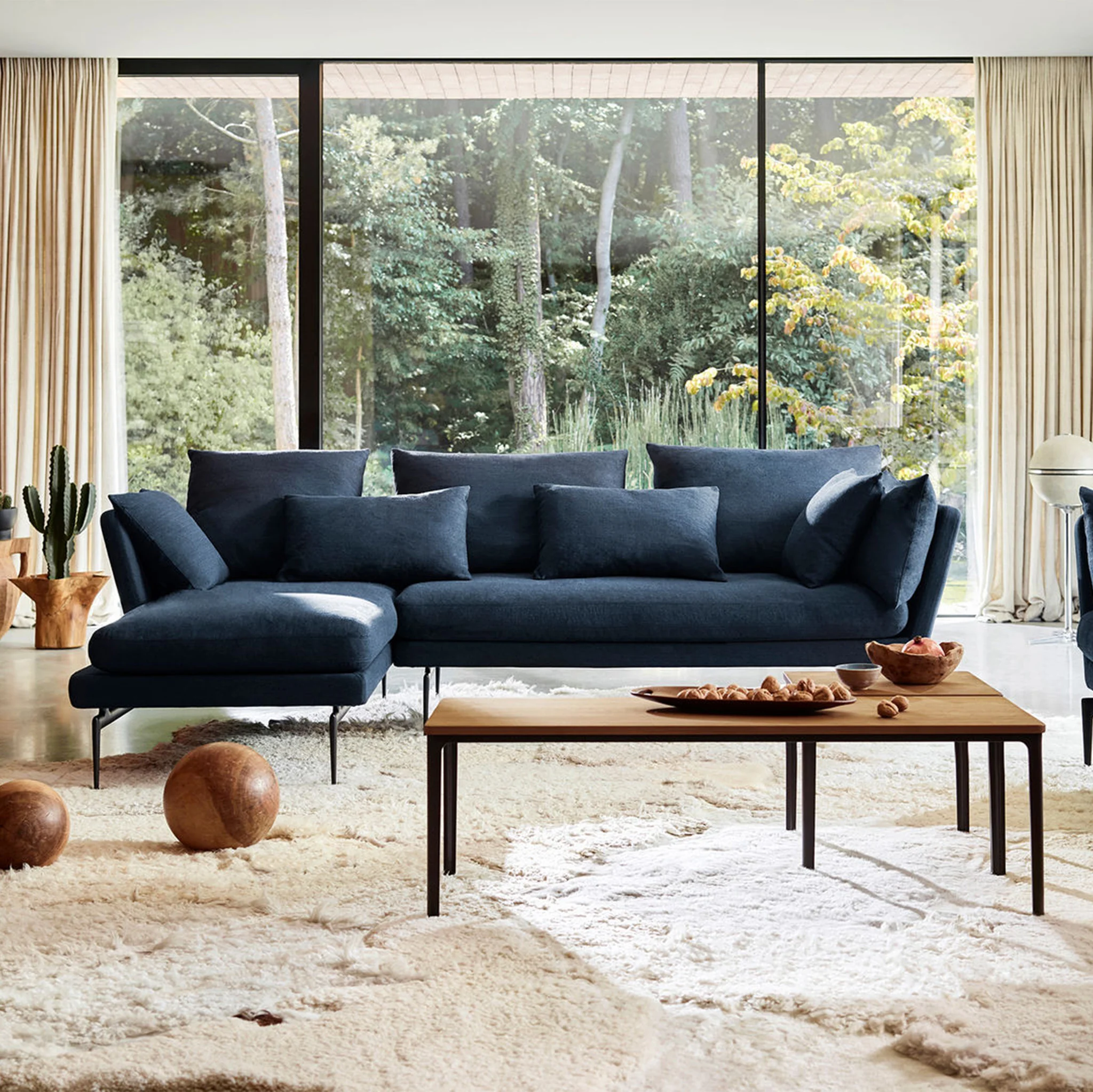 Plate Coffee Table by Vitra - Image 7
