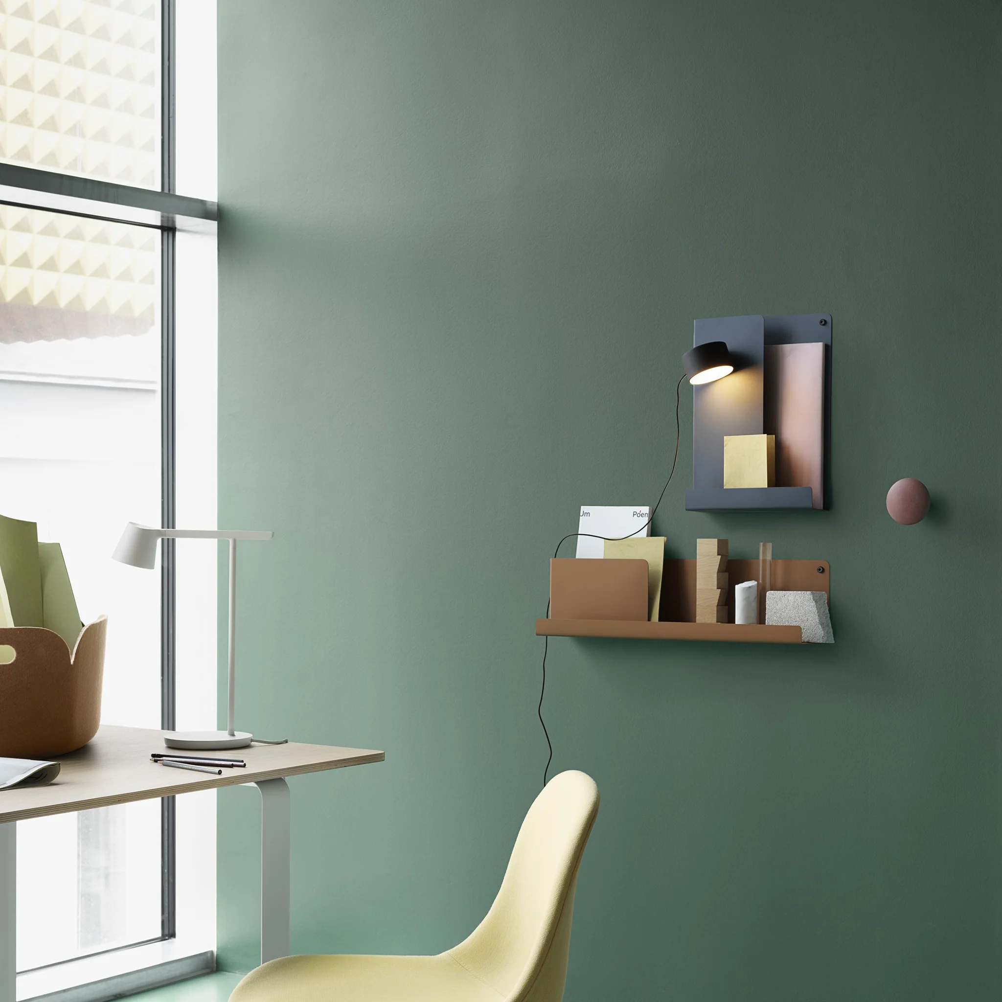 Post Wall Lamp by Muuto - Image 4
