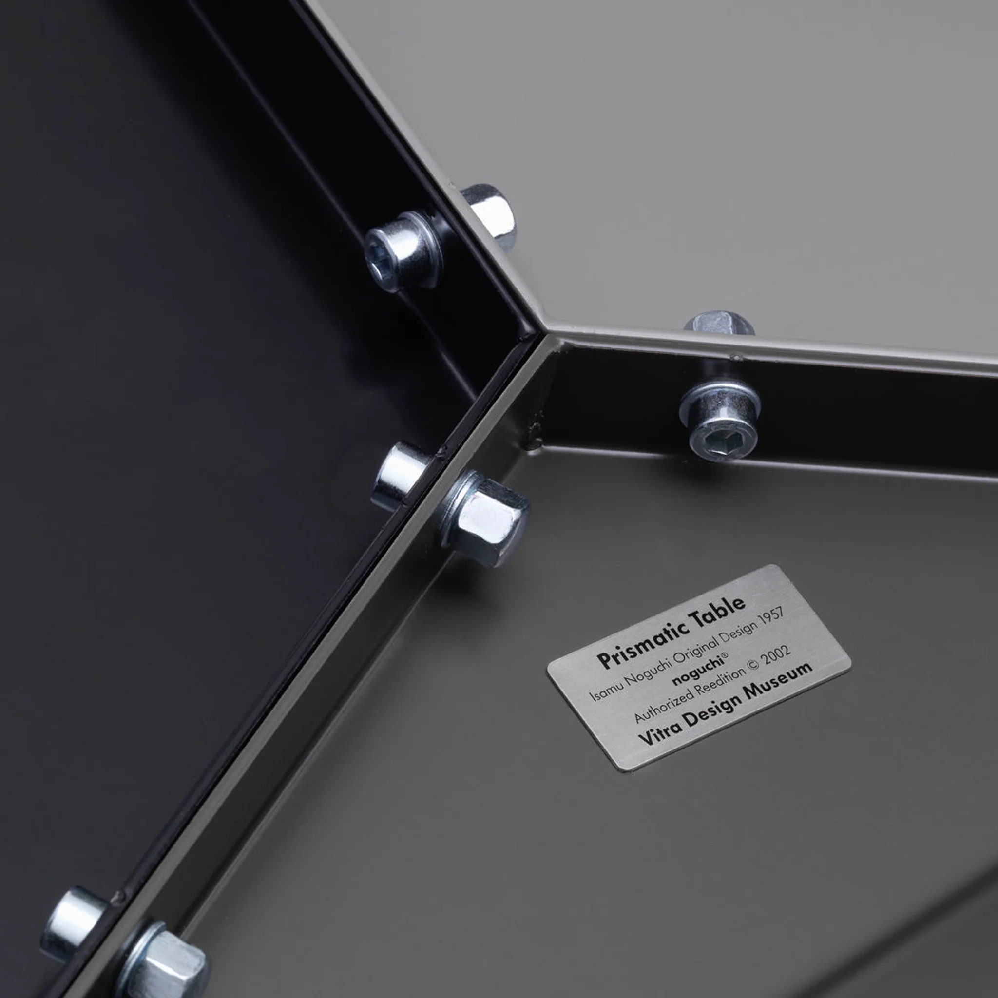 Prismatic Side Table by Isamu Noguchi for Vitra - Image 4