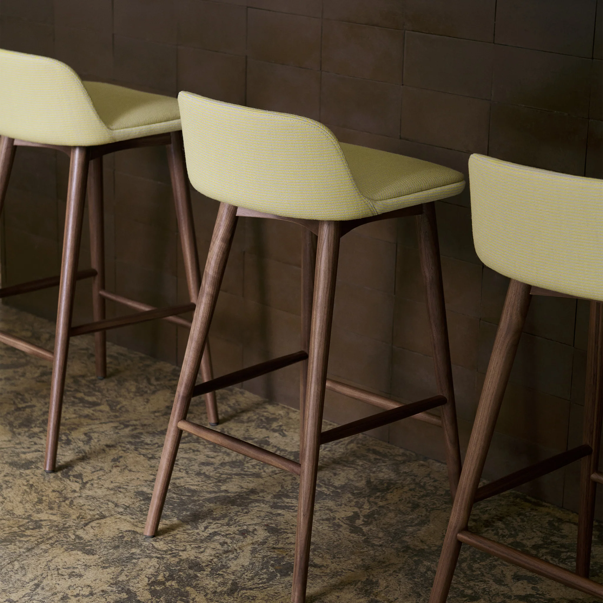 Rely HW121 Upholstered Counter Stool By &Tradition - Image 5