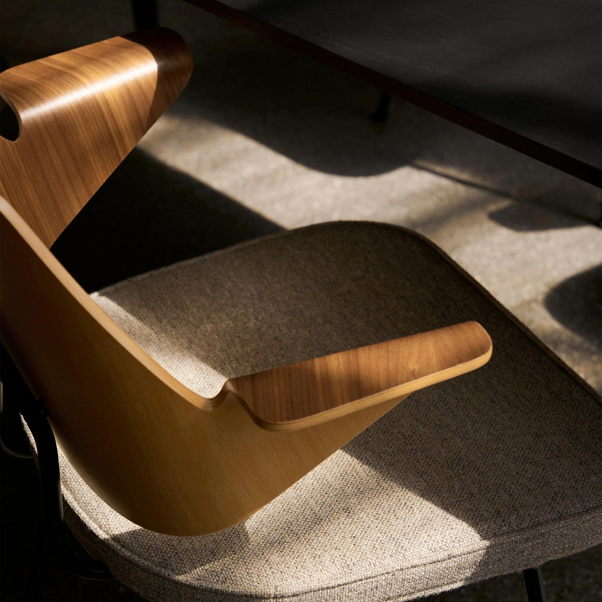 RFH Armchair RD7 by Robin Day - Image 6