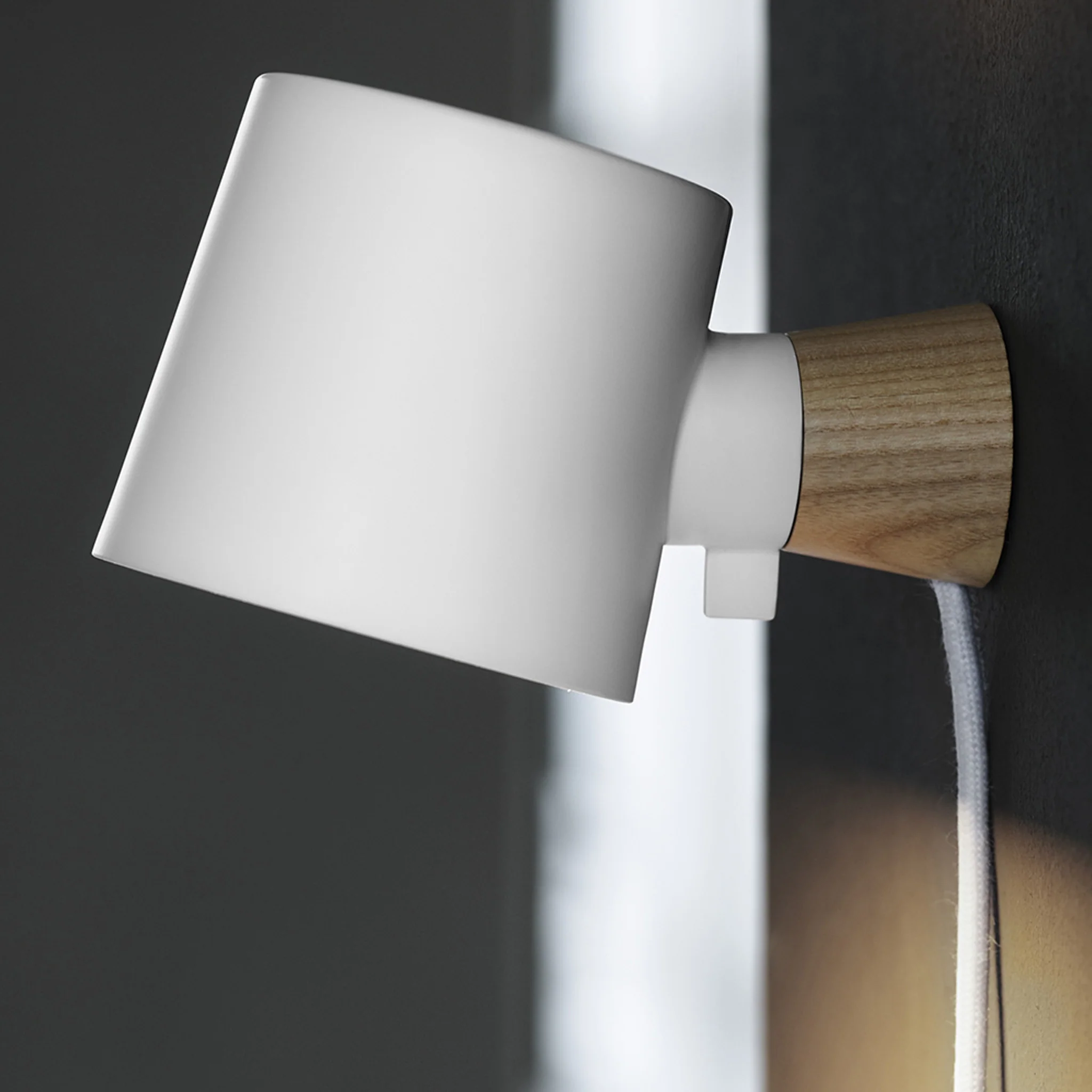 Rise Wall Lamp by Normann Copenhagen - Image 12