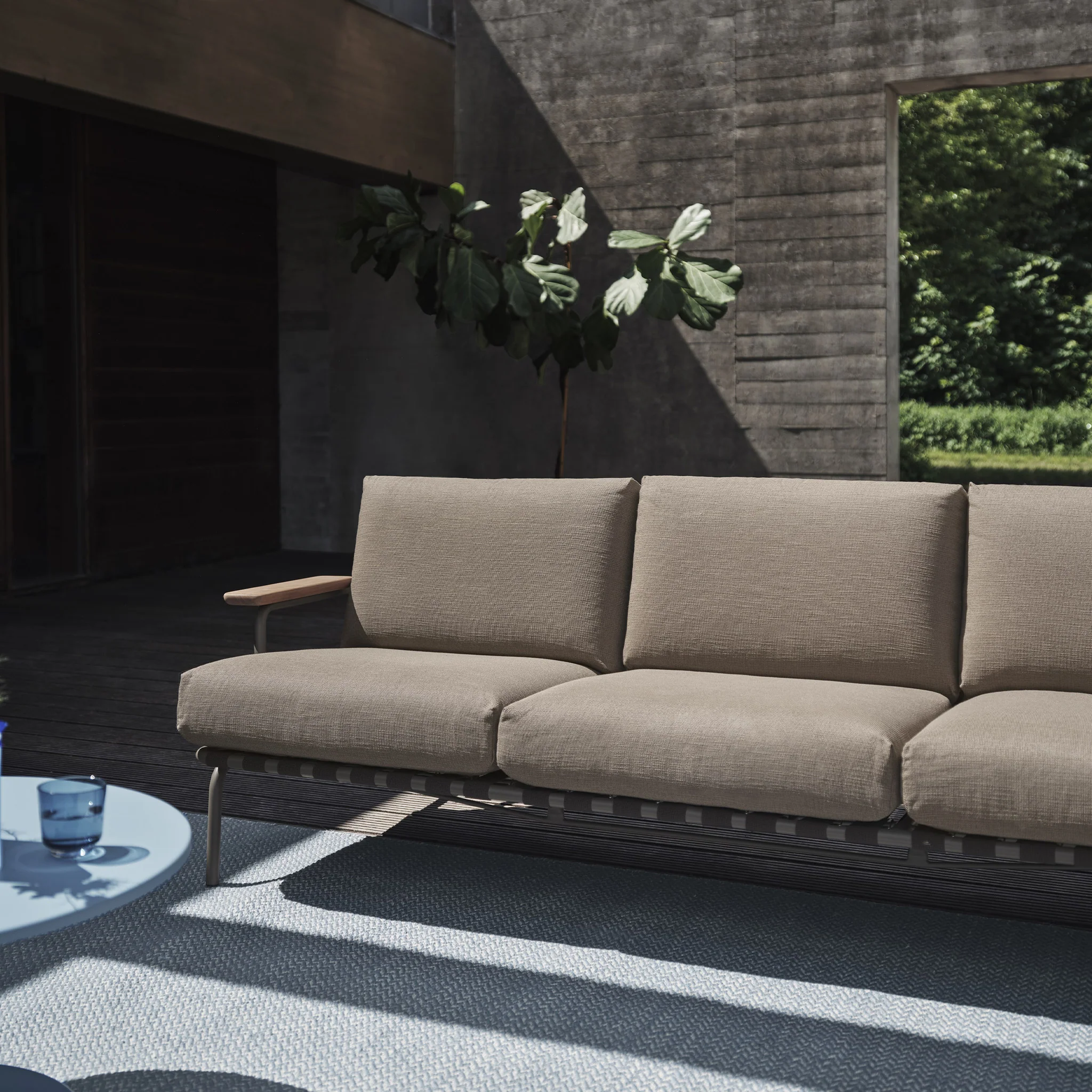 Settle 3 Seater Sofa With Arms by Muuto - Image 8