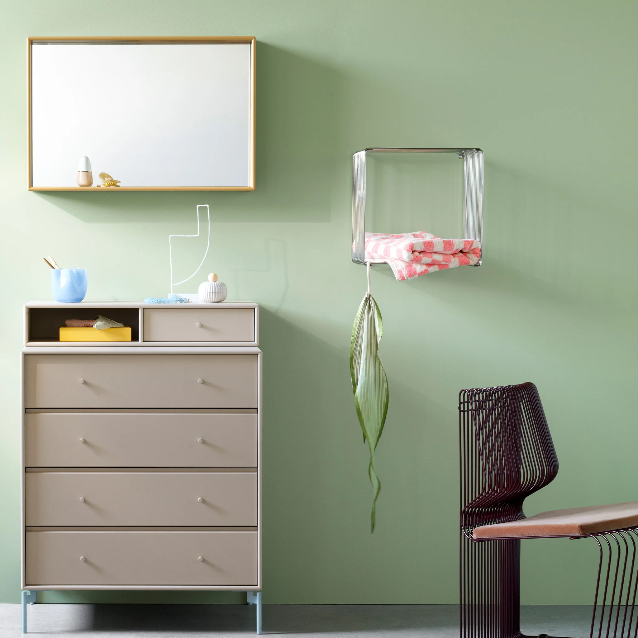 Shelfie Mirror by Montana Furniture - Image 3