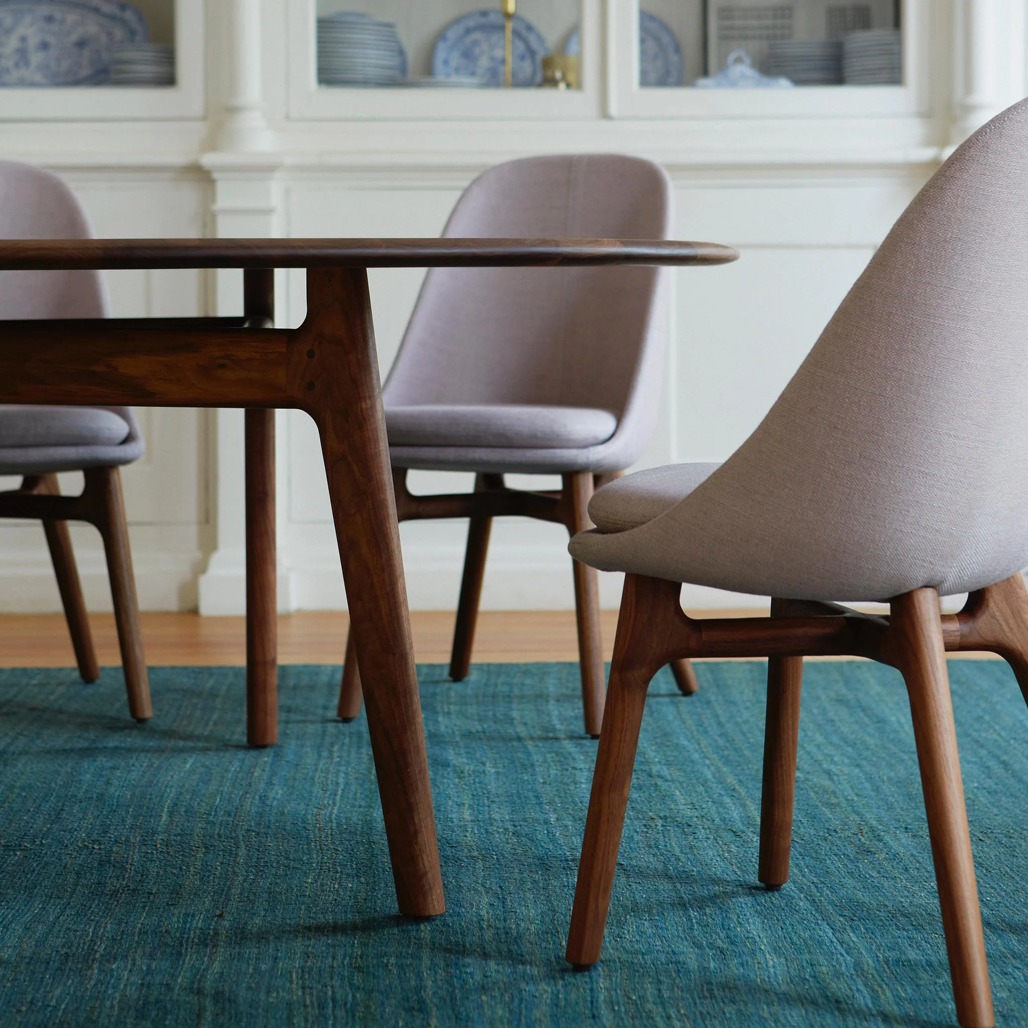 Solo Round Table by Neri & Hu - Image 5