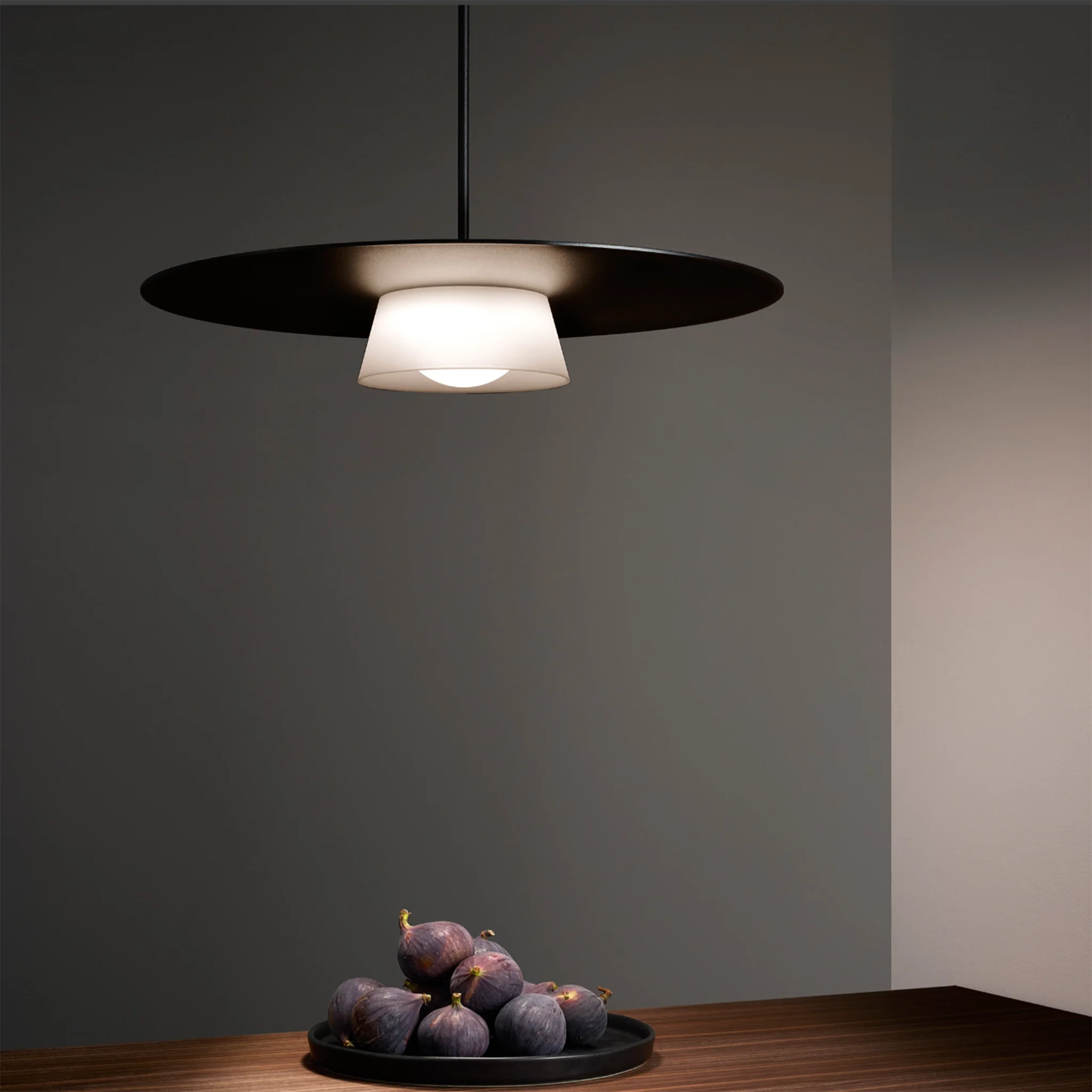 Sum Pendant by Terence Woodgate - Image 5