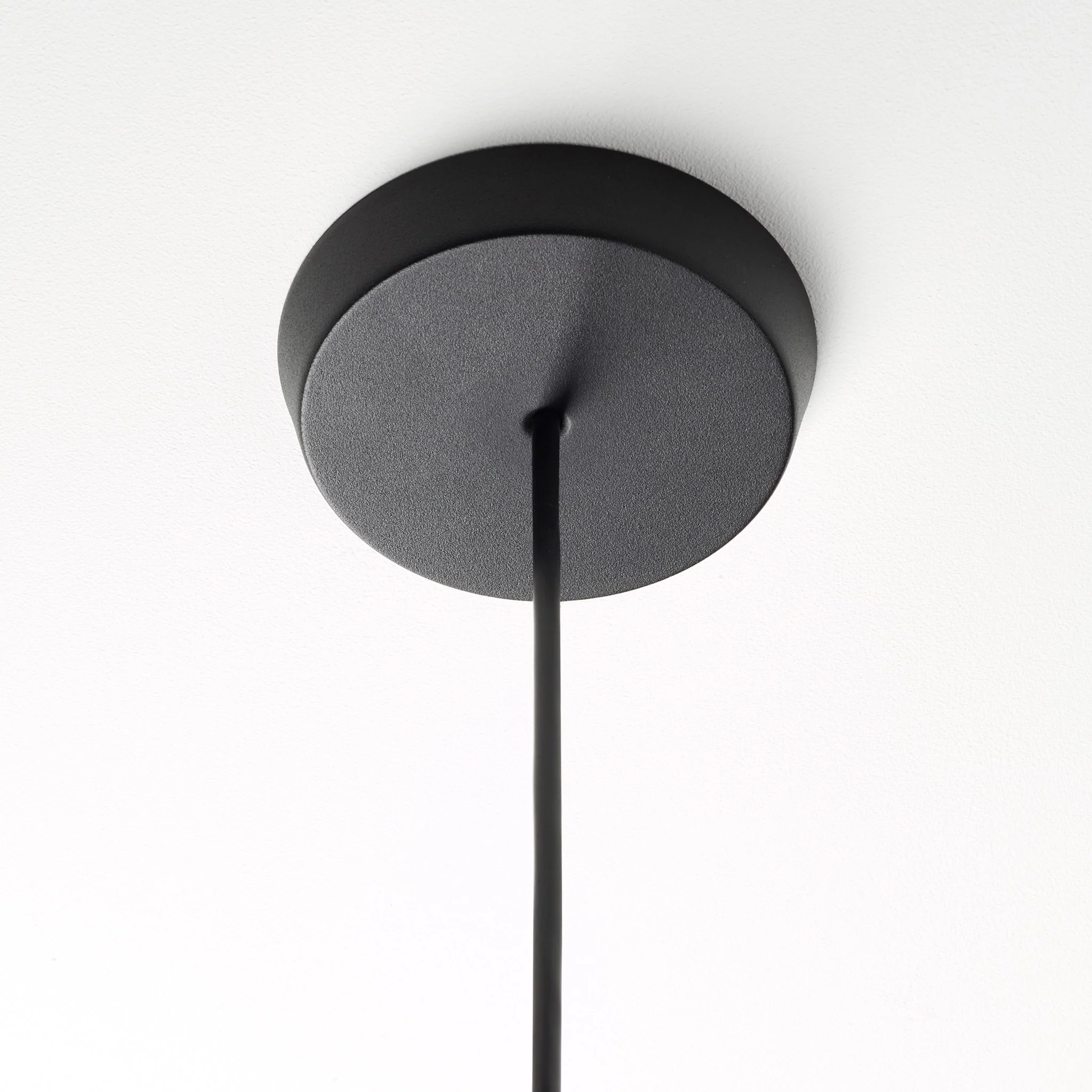 Sum Pendant by Terence Woodgate - Image 7