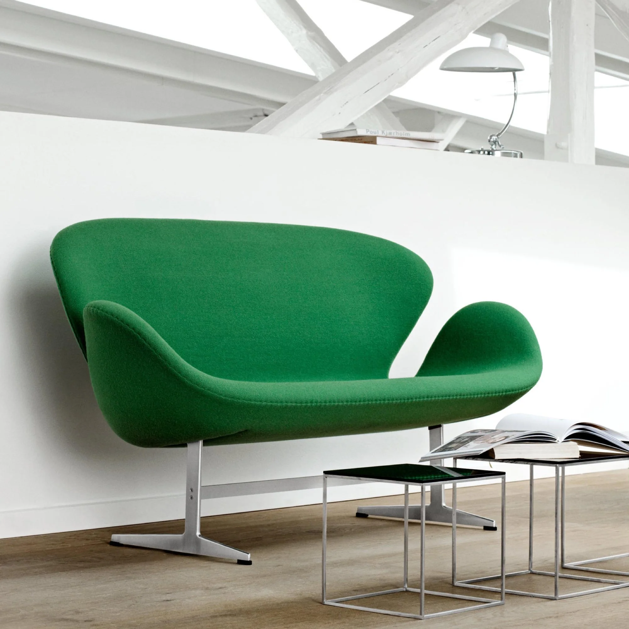 Swan Sofa by Fritz Hansen - Image 4
