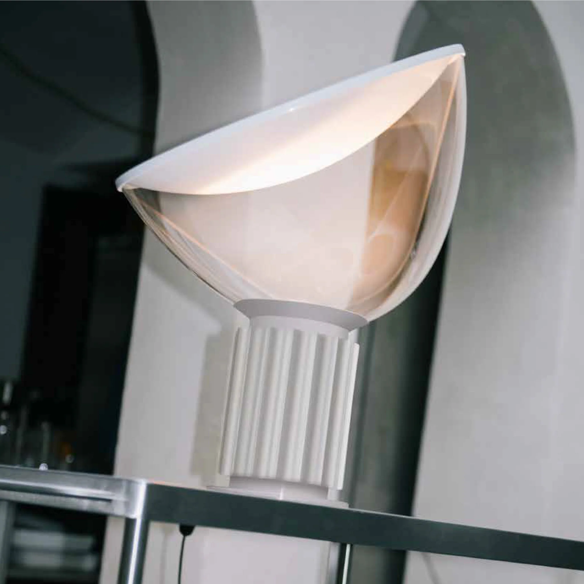 Taccia Small by Achille and Pier Giacomo Castiglioni for Flos - Image 7