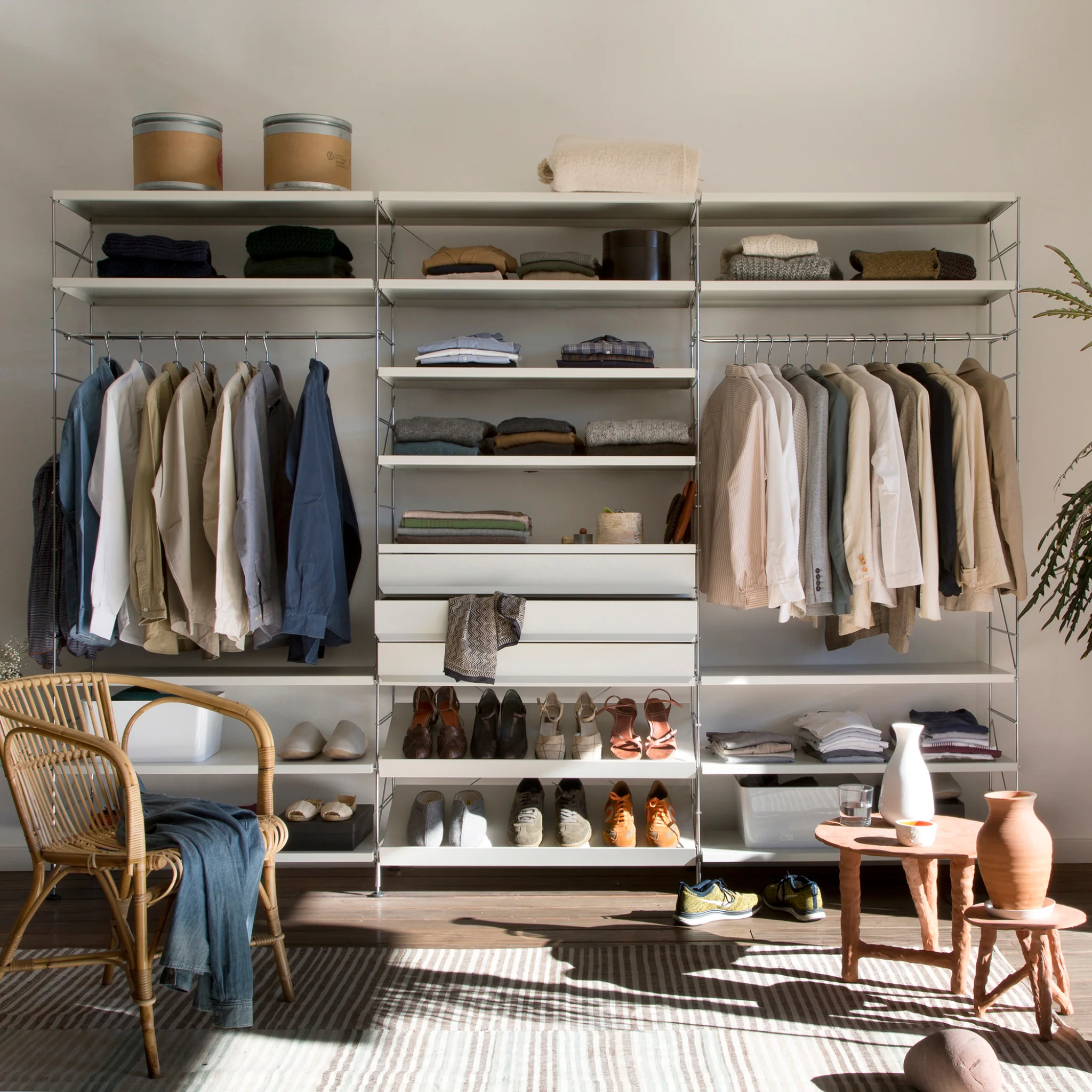 Tria114 Modular Shelving System - Clothes Hanging - Image 5