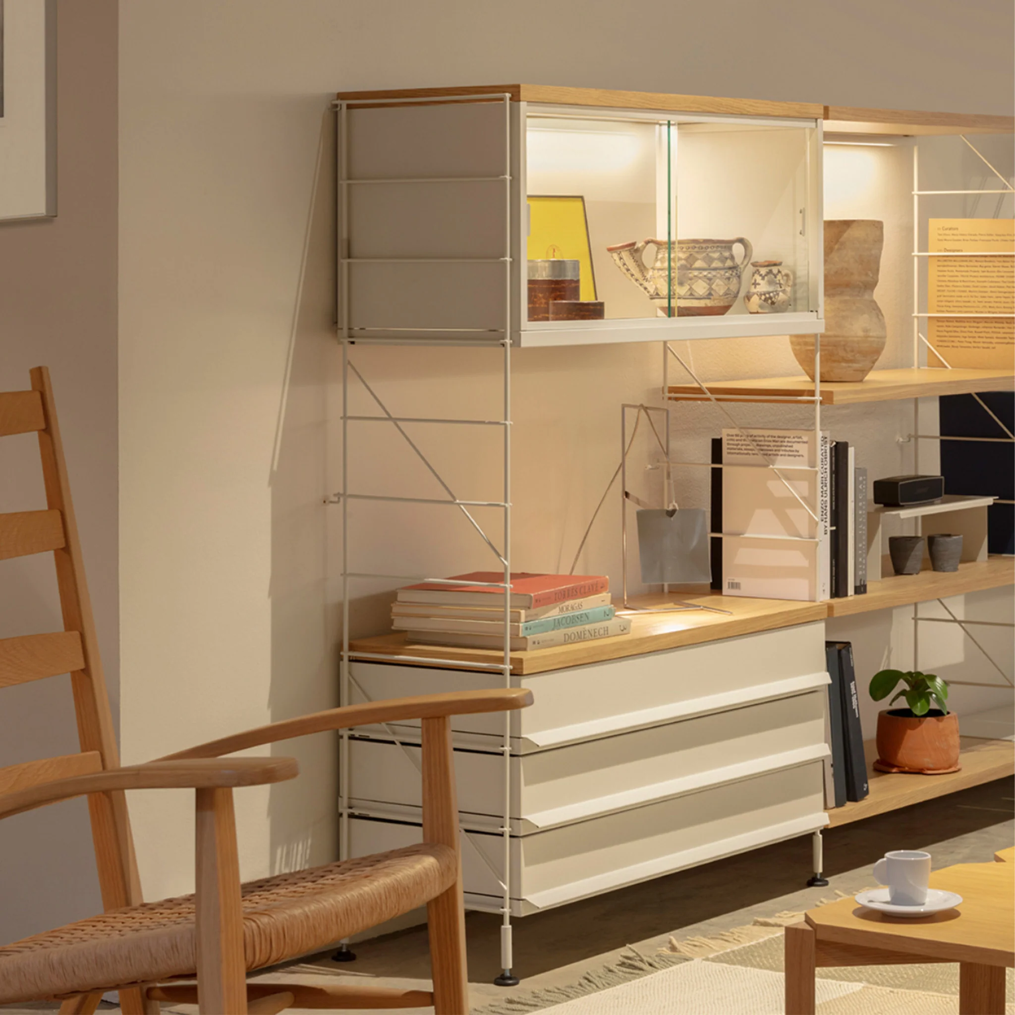 Tria114 Modular Shelving System - Display Cabinet - Image 4