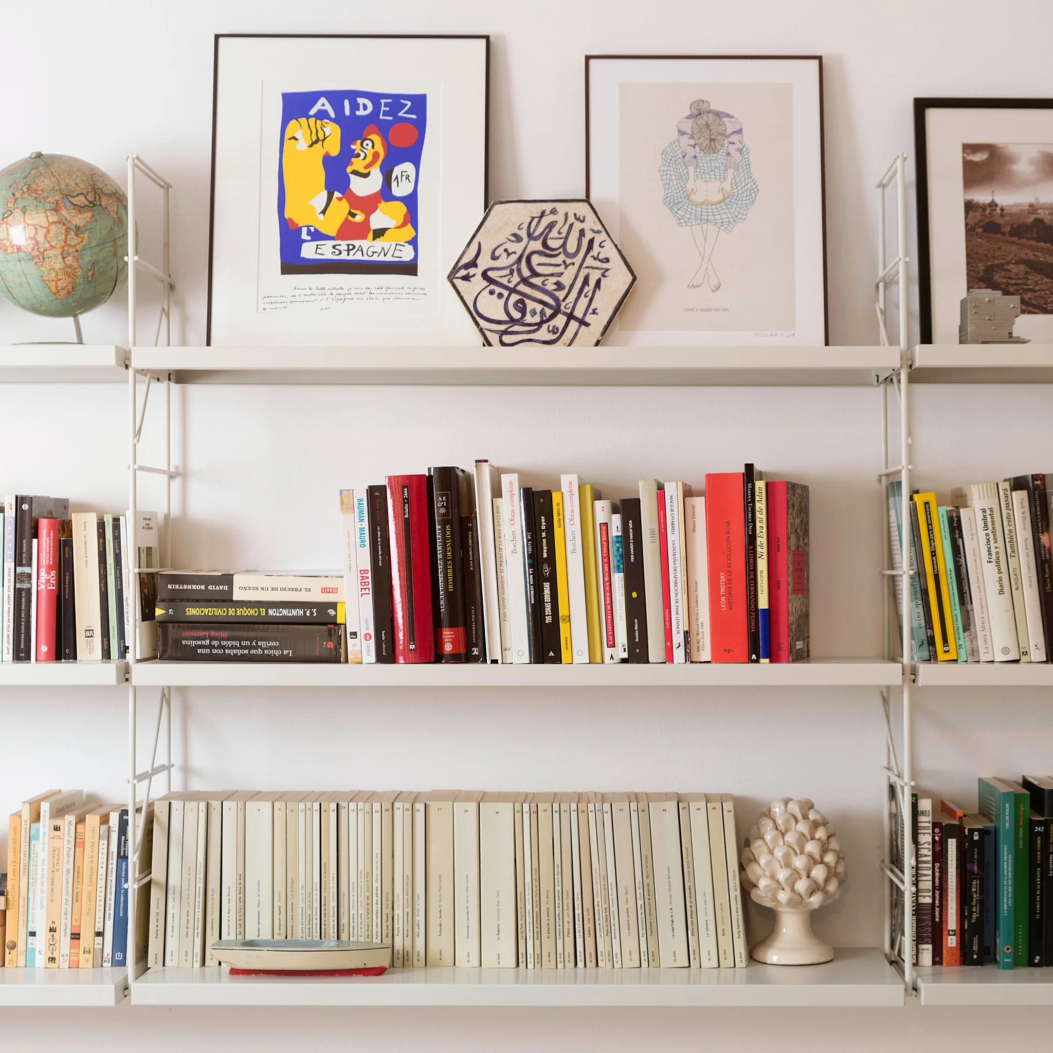 Tria114 Modular Shelving System - Wall Supports - Image 4