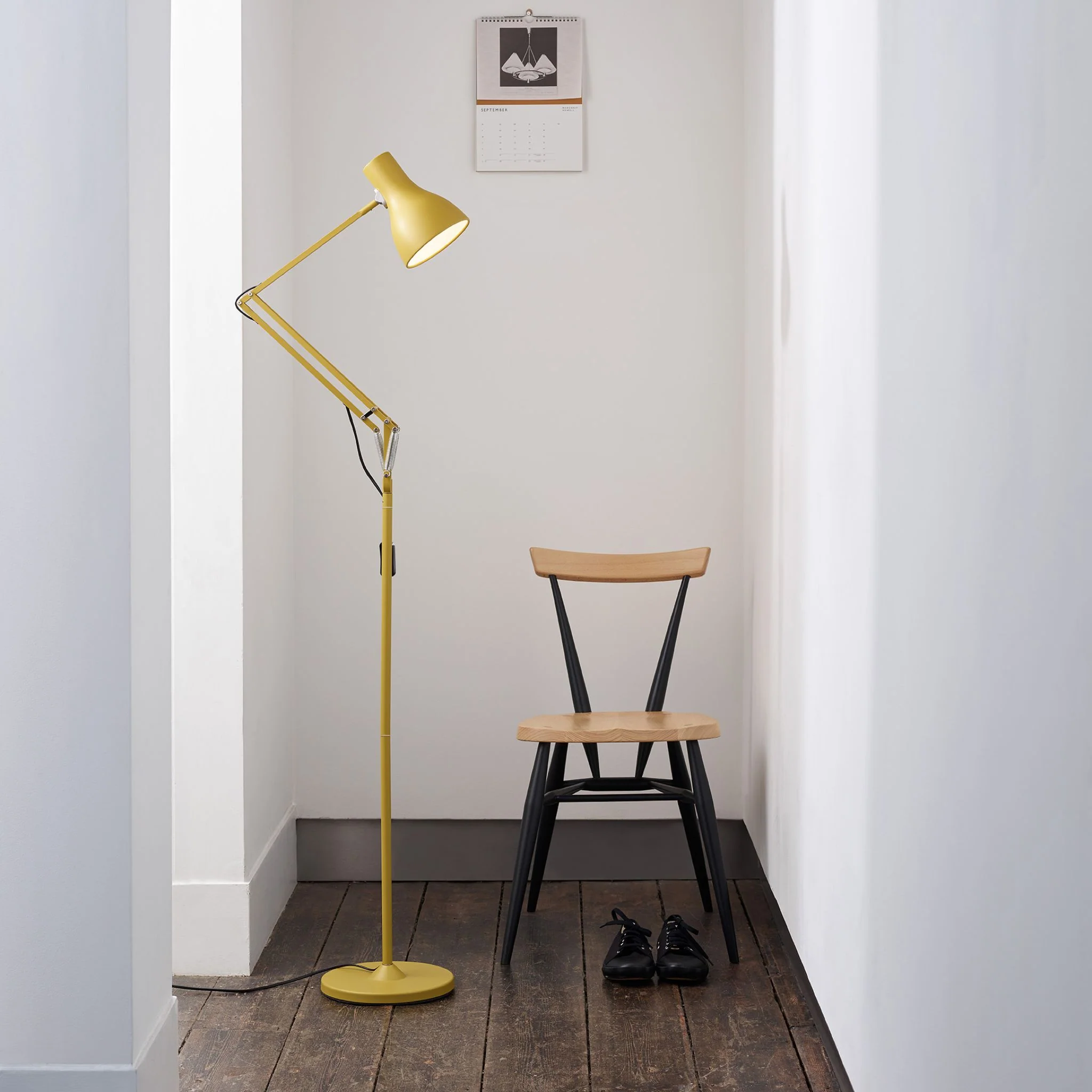 Type 75™ Floor Lamp Margaret Howell Edition - Yellow Ochre - Image 2