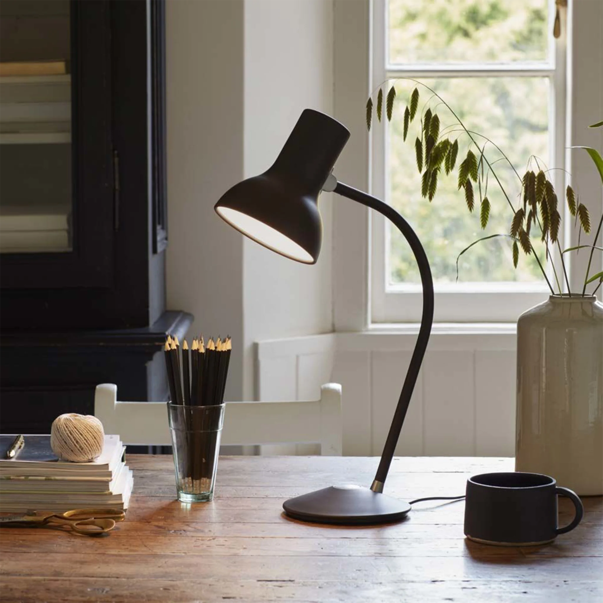 Type 75™ Mini Table Lamp by Anglepoise - Image 7