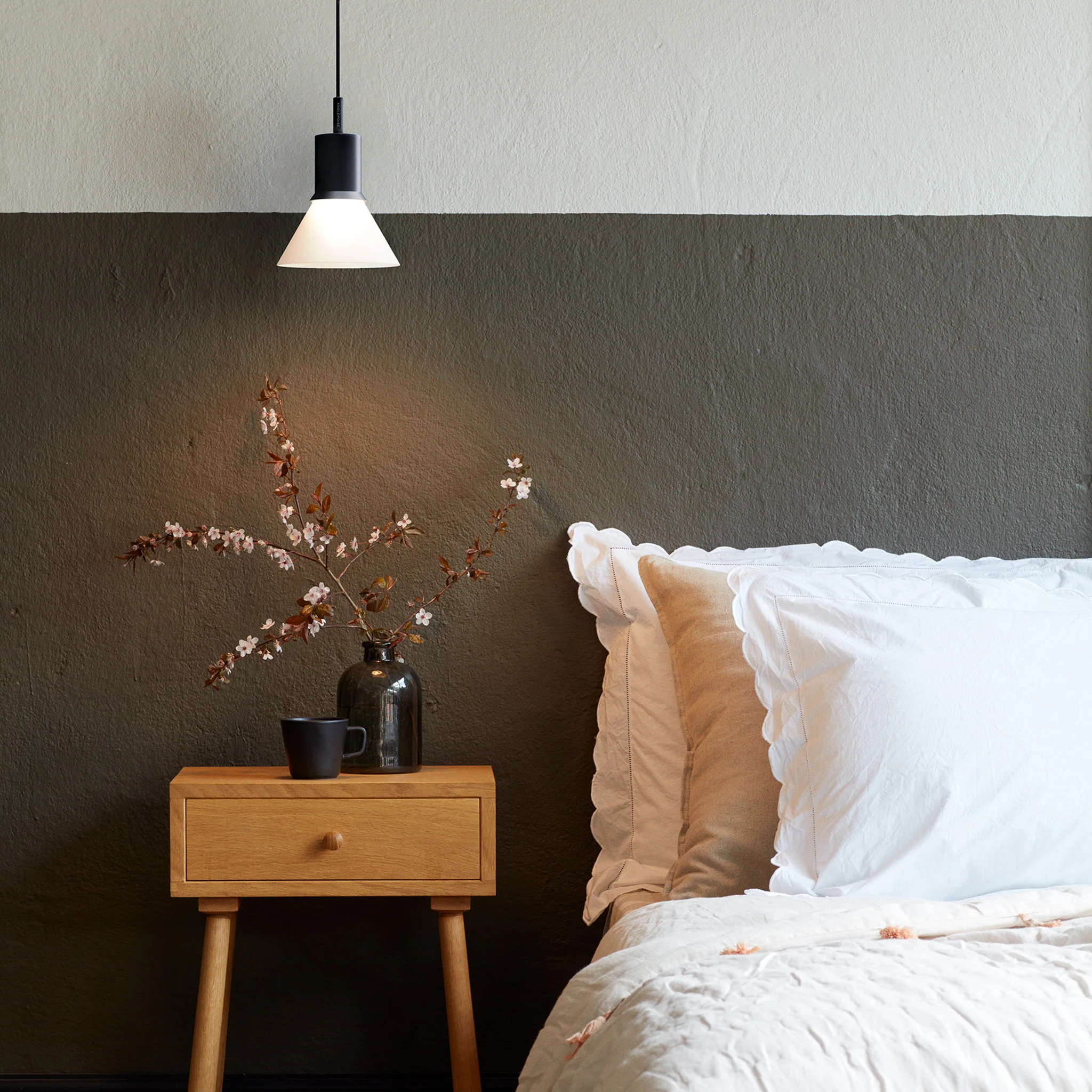 Type 80™ Pendant Opal Glass Edition by Kenneth Grange - Image 6