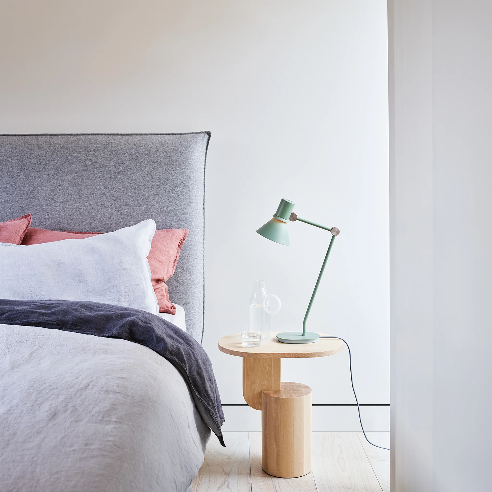 Type 80™ Table Lamp by Anglepoise - Image 7