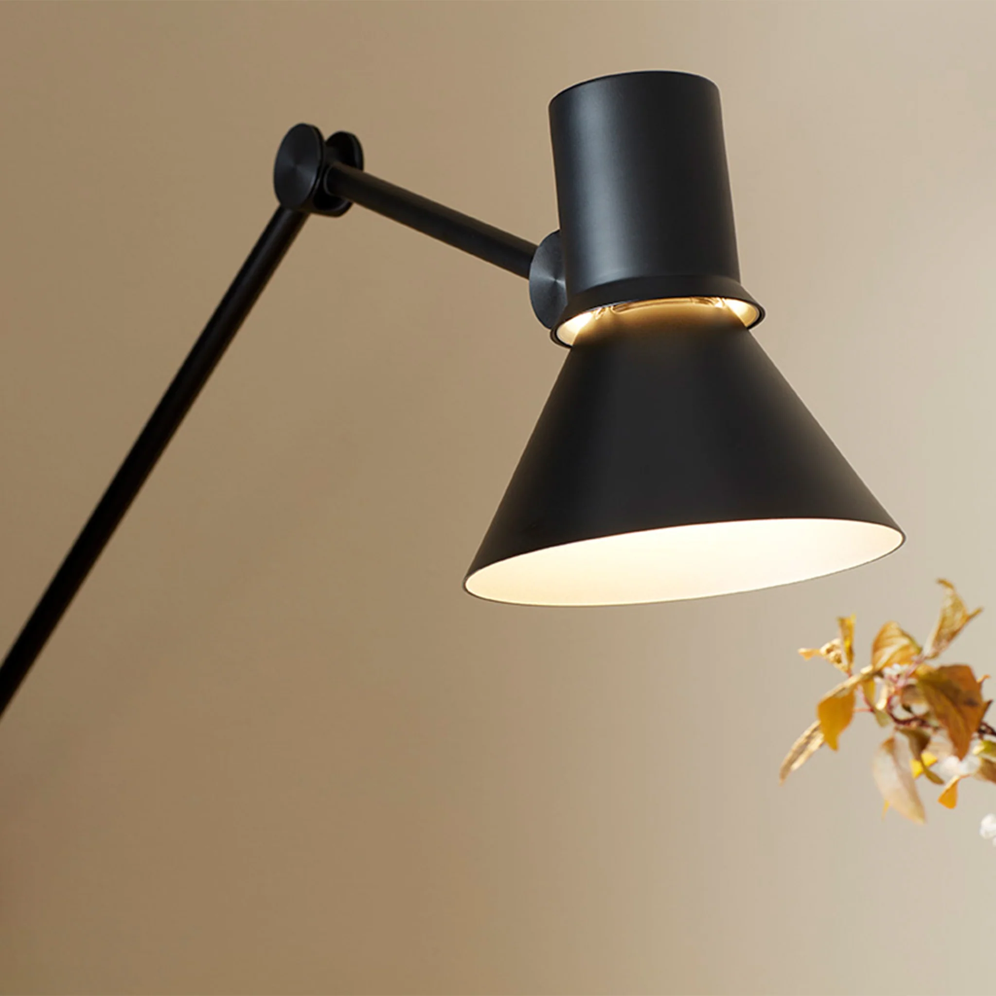 Type 80™ W3 Wall Lamp - Image 5
