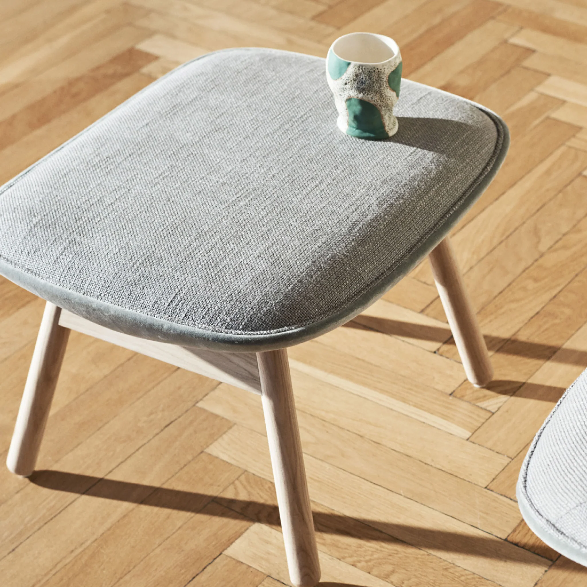 Uchiwa Ottoman  by Doshi Levien - Image 6