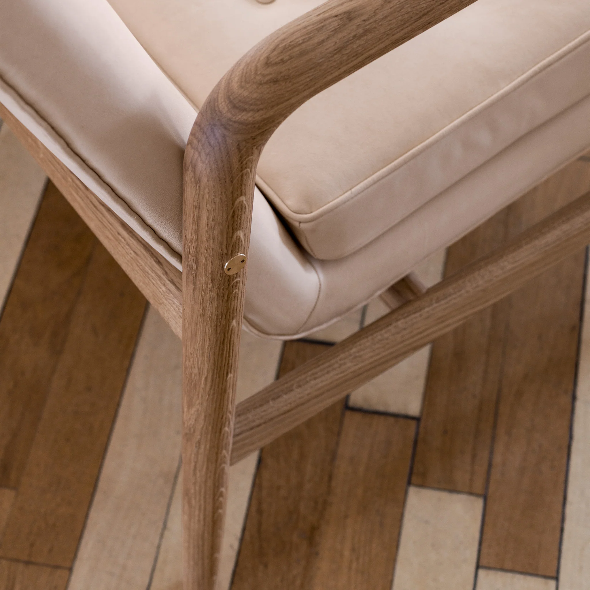 VLA76 Foyer Armchair by Vilhelm Lauritzen - Image 7