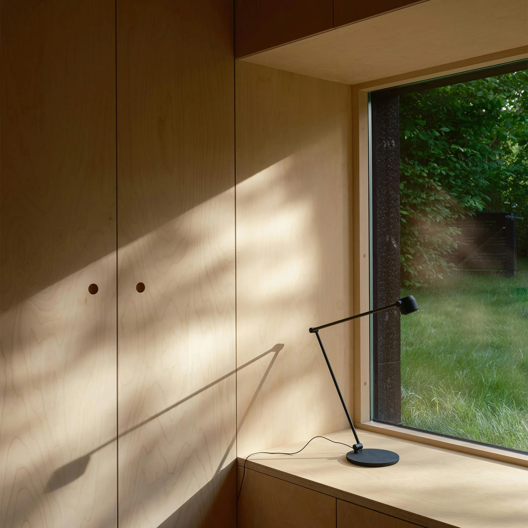 w225 Ion Task Light by Wastberg - Image 7