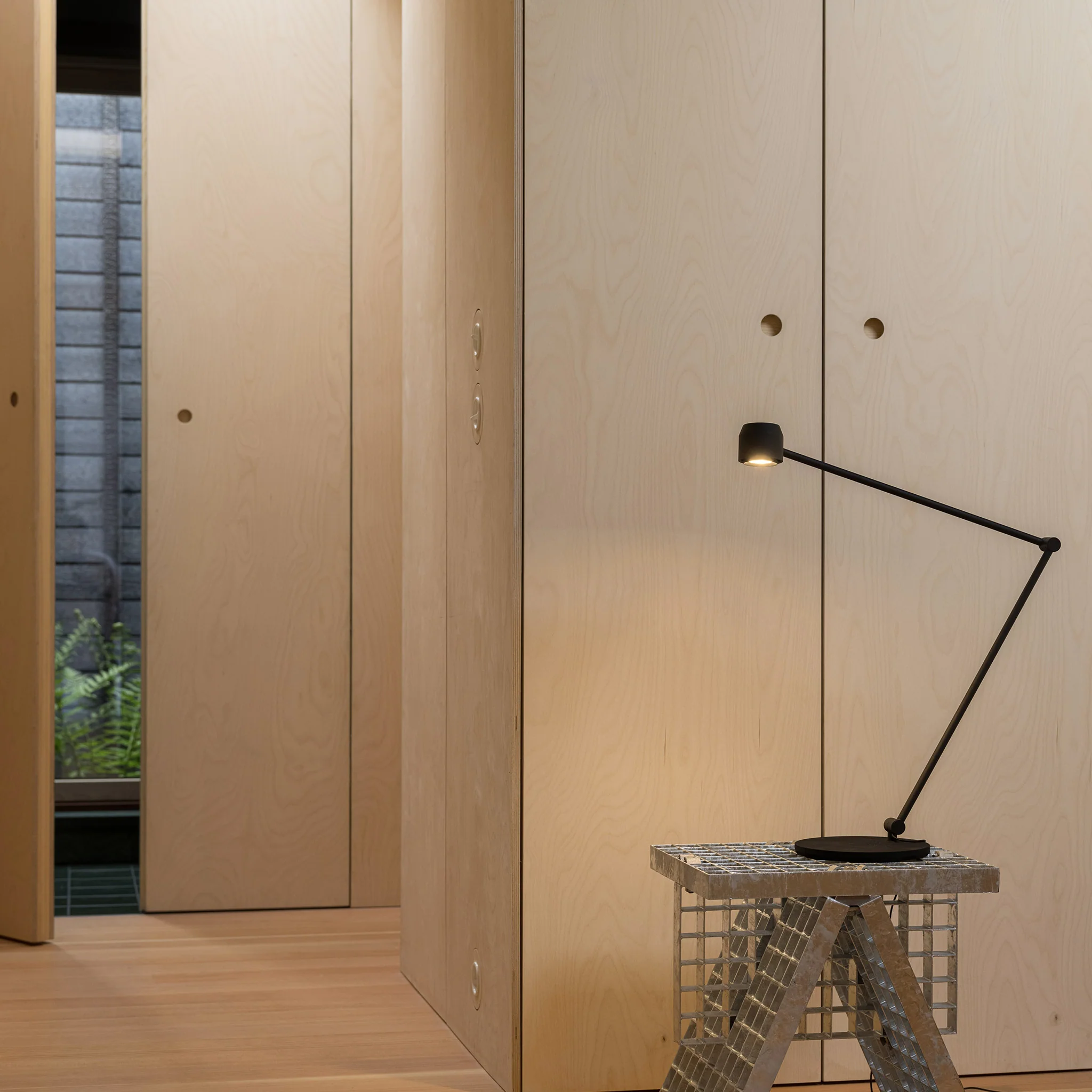 w225 Ion Task Light by Wastberg - Image 9