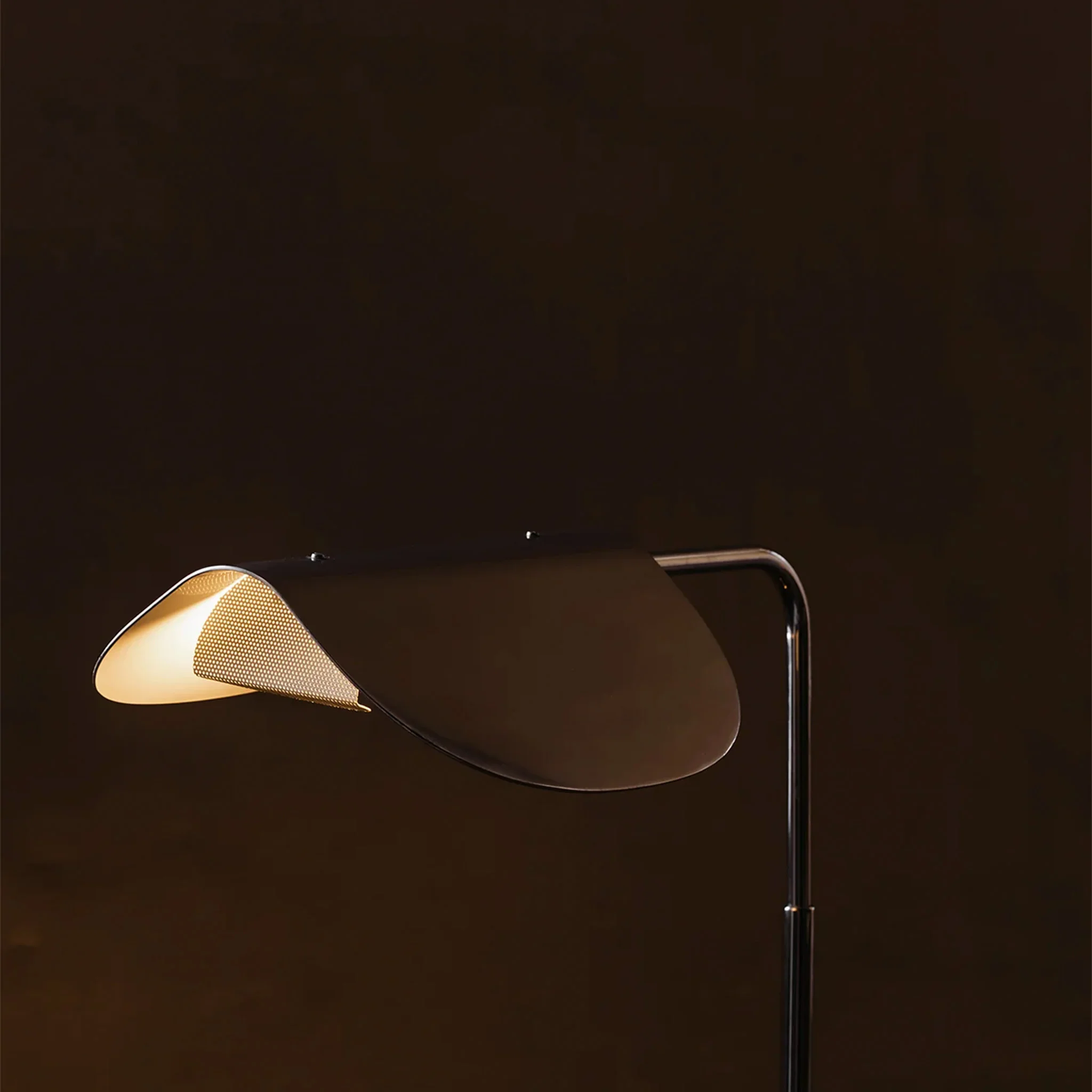 Wing Floor Lamp 2.0 - Image 9